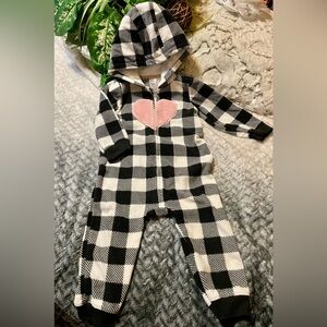 🖤 CARTERS MILLIE J ONE PIECE. WARM AND COZY BLACK WHITE PLAID W PINK 💗 SIZE 18M